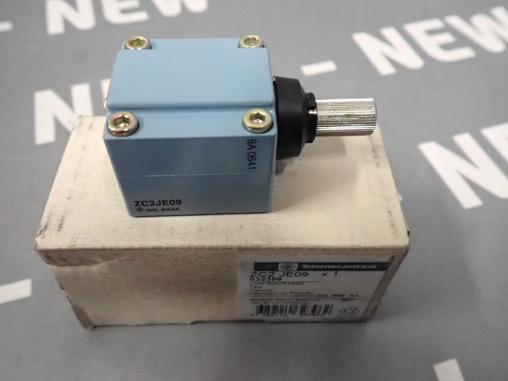 TÉLÉMÉCANIQUE  ZC2JE09