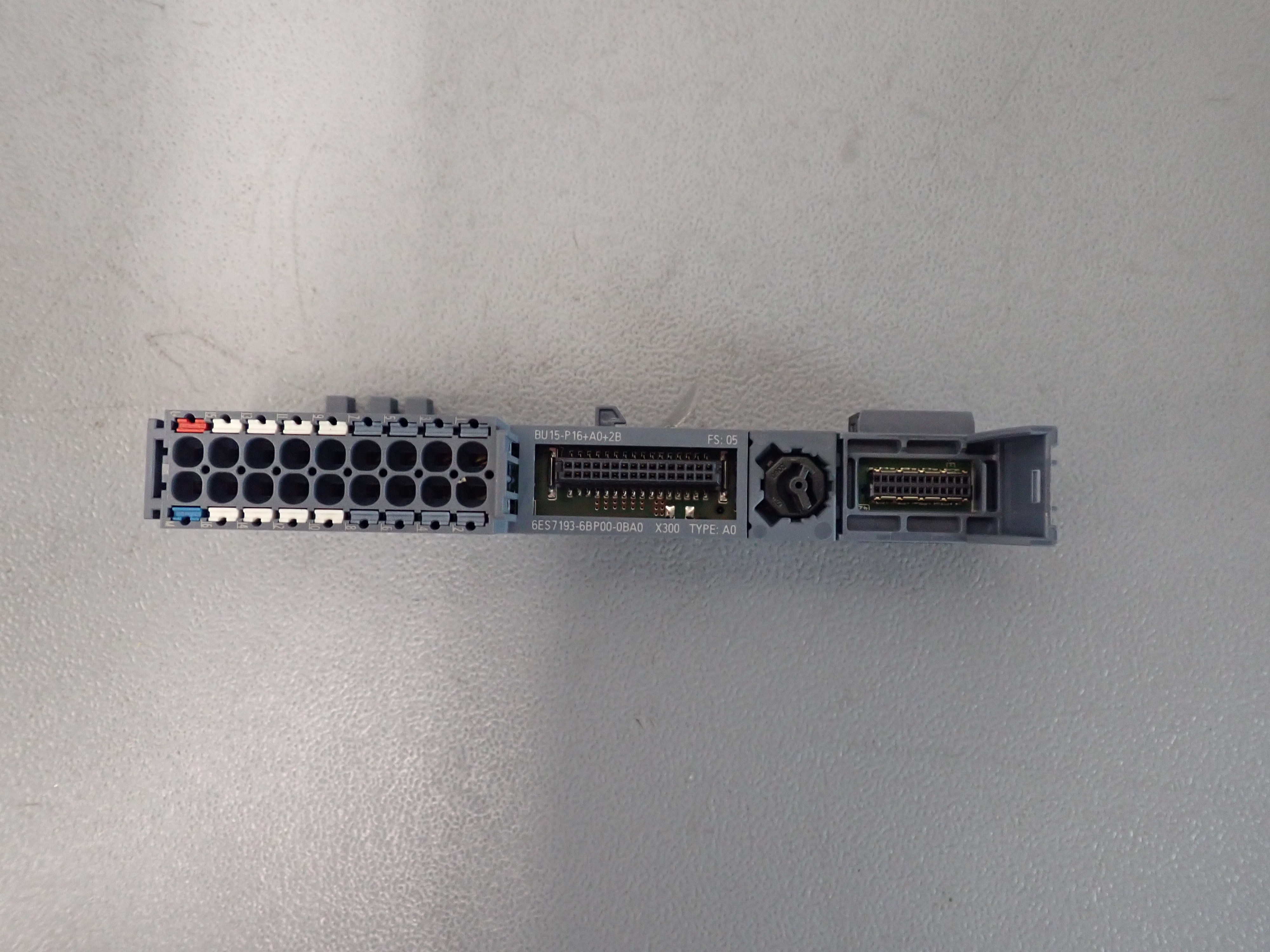 SIEMENS 6ES7193-6BP00-0BA0