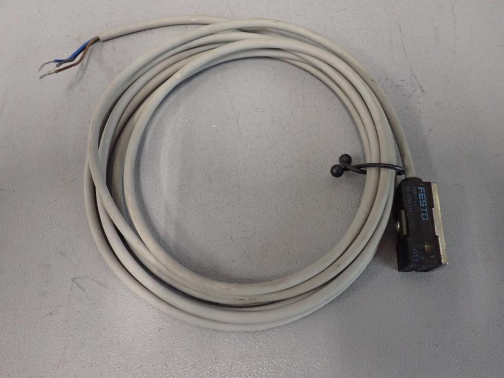 FESTO  SMEO-1LED-24B