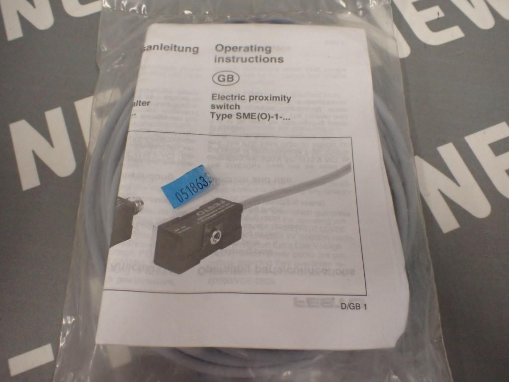 FESTO  SMEO-1LED-24B