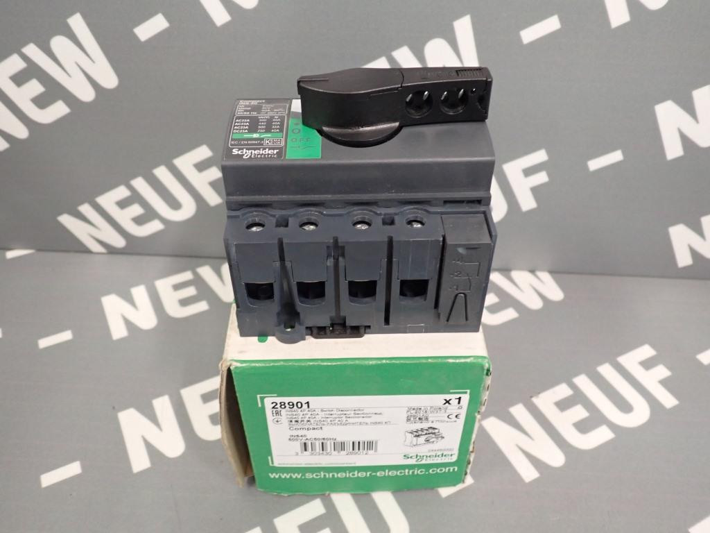 SCHNEIDER  INS40COMPACT28901