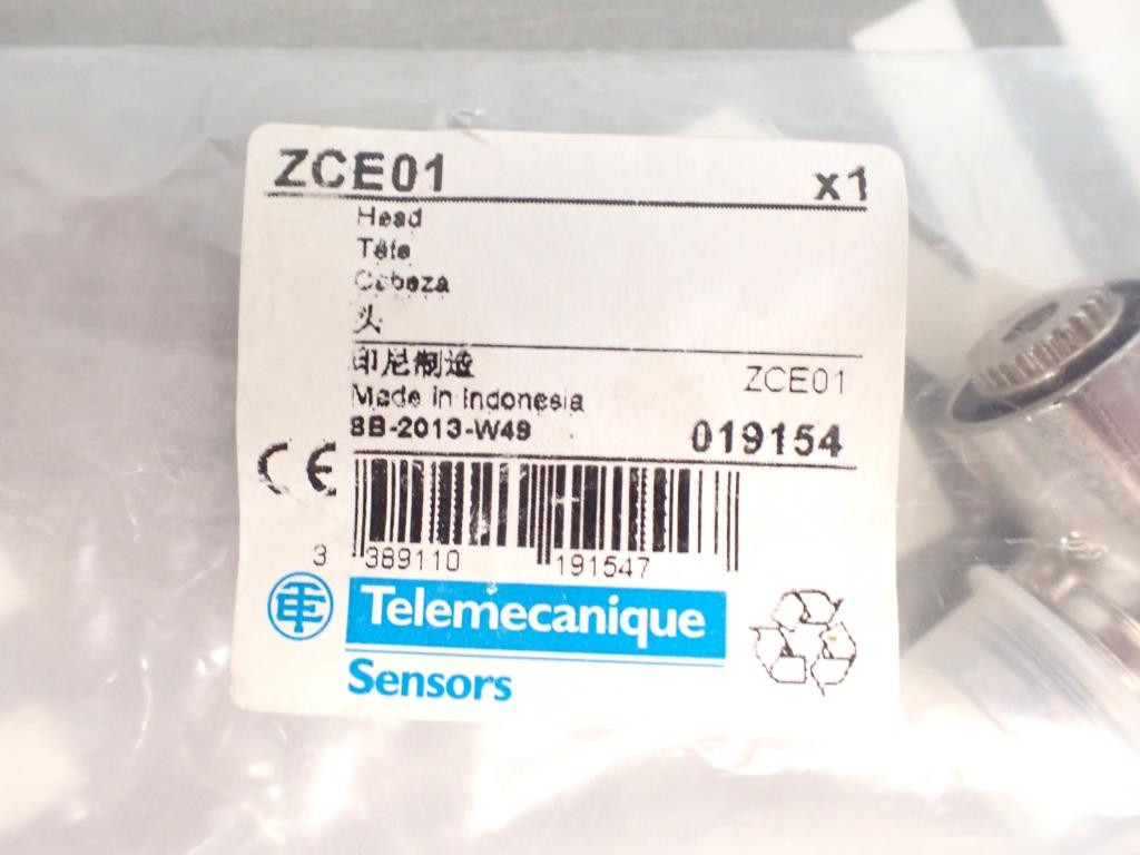 TÉLÉMÉCANIQUE  ZCE01