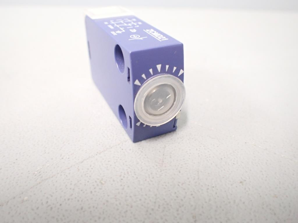 TÉLÉMÉCANIQUE  ZCMD21