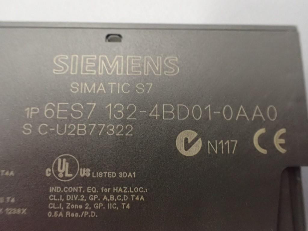 SIEMENS  6ES7132-4BD01-0AA0