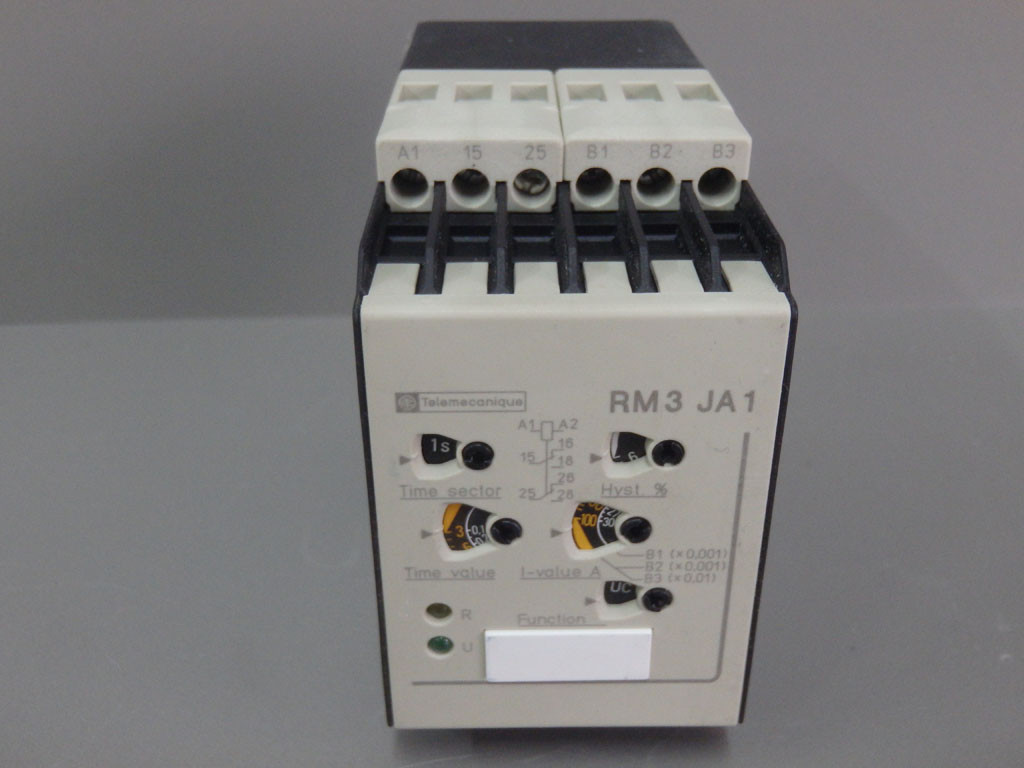 TÉLÉMÉCANIQUE  RM3JA111MW