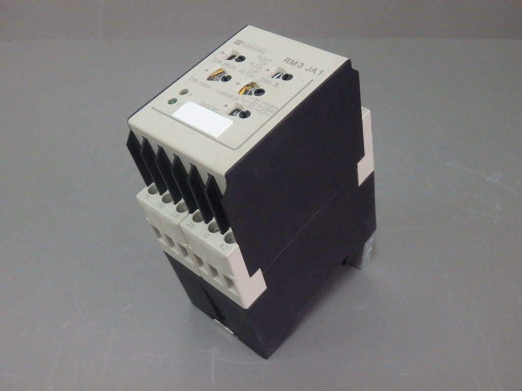 TÉLÉMÉCANIQUE  RM3JA111MW