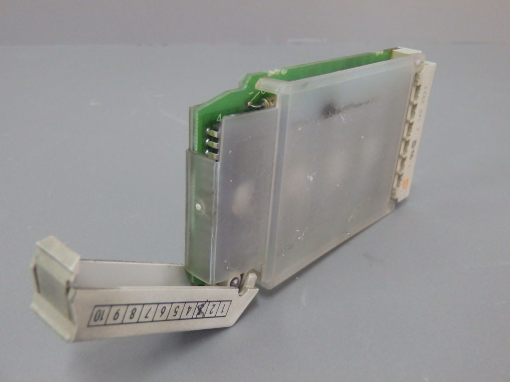 SIEMENS 6ES5373-0AA61