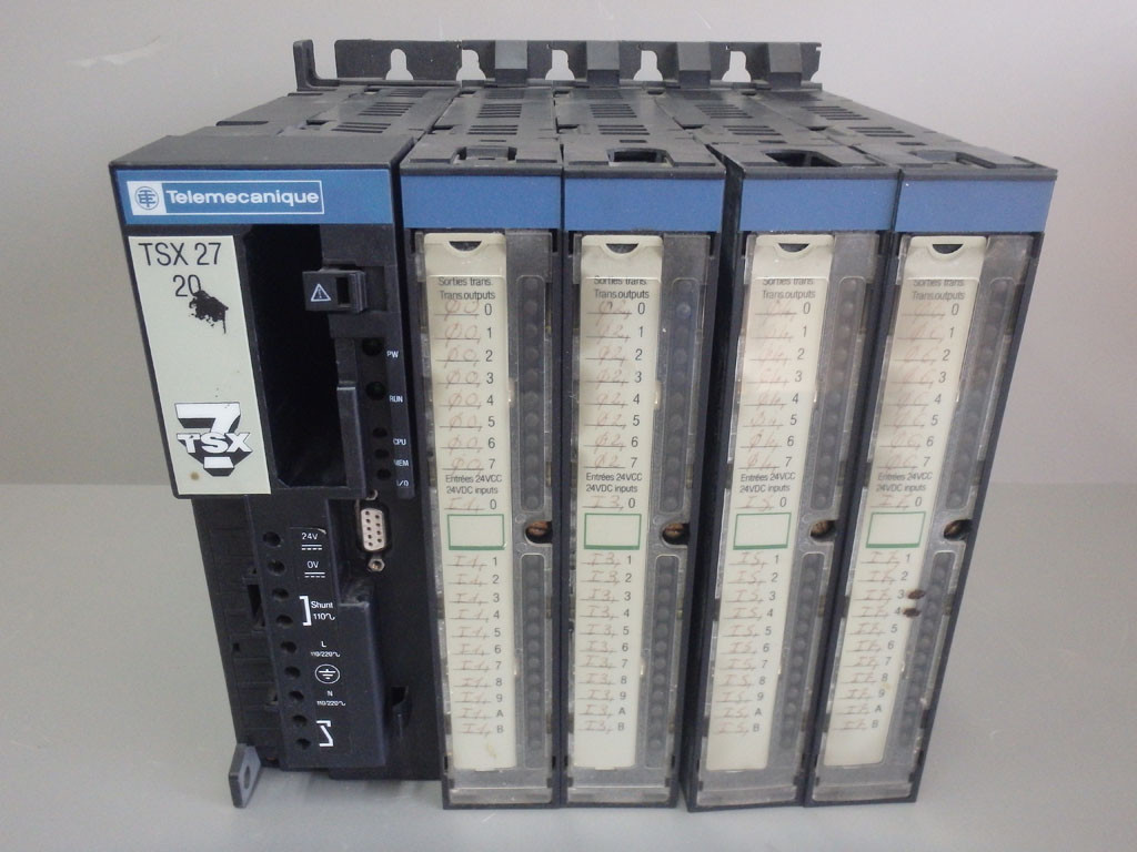 TÉLÉMÉCANIQUE  TSX272810