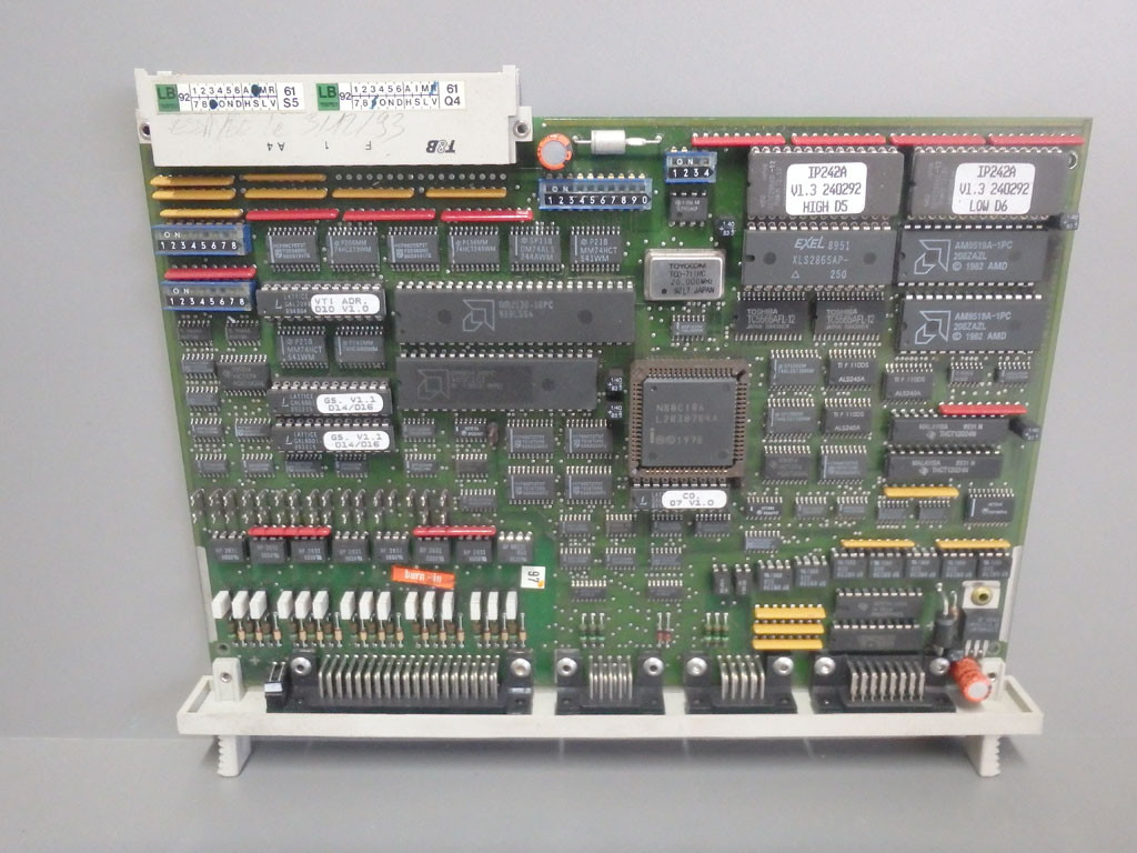 SIEMENS 6ES5242-1AA32