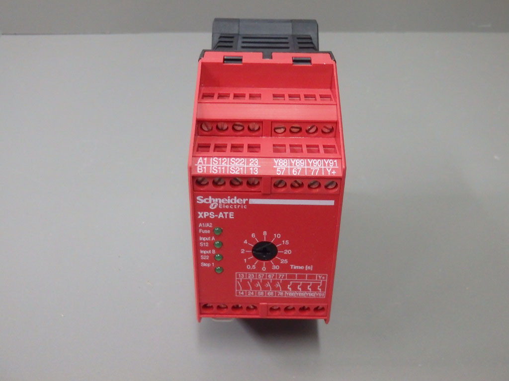 SCHNEIDER  XPS-ATE5110