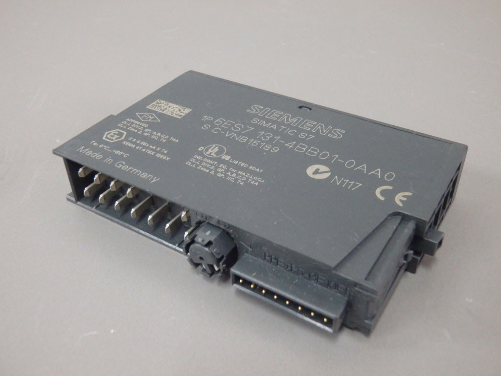 SIEMENS 6ES7131-4BB01-0AA0