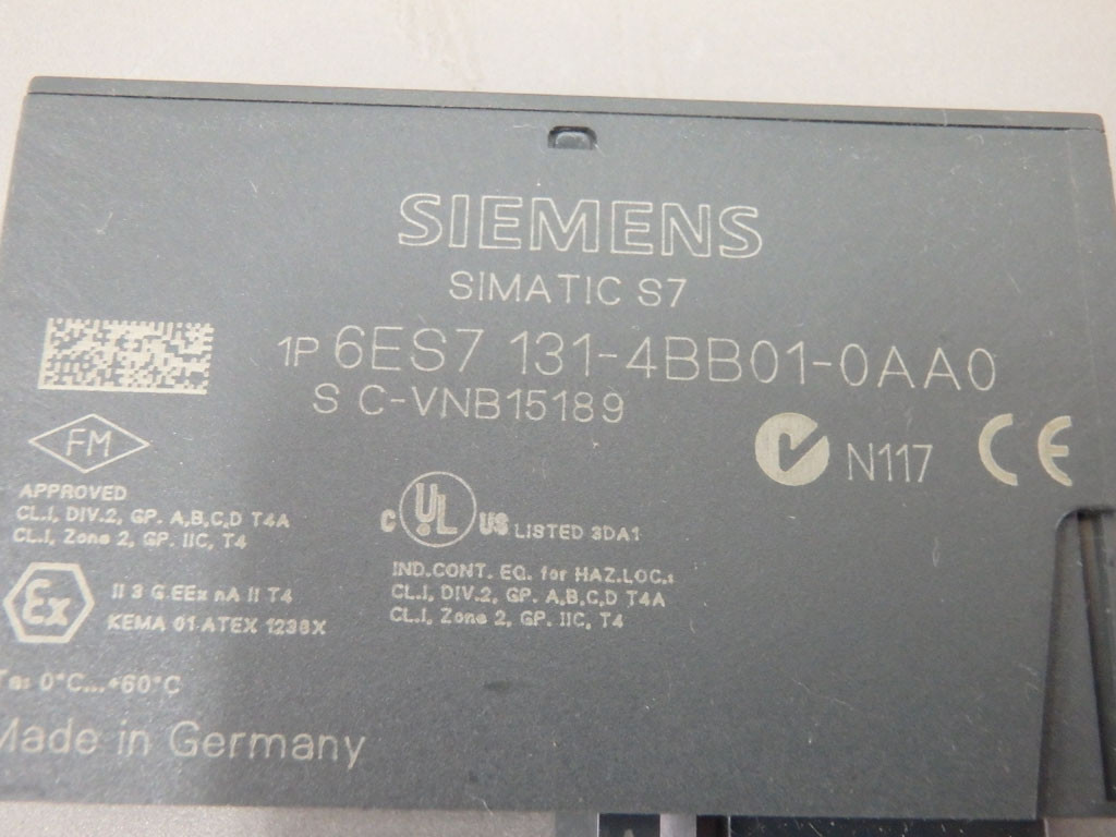 SIEMENS 6ES7131-4BB01-0AA0