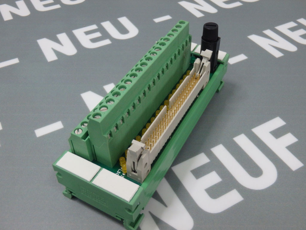 PHOENIX CONTACT UM45-32/LA/PLC/F-SO2273