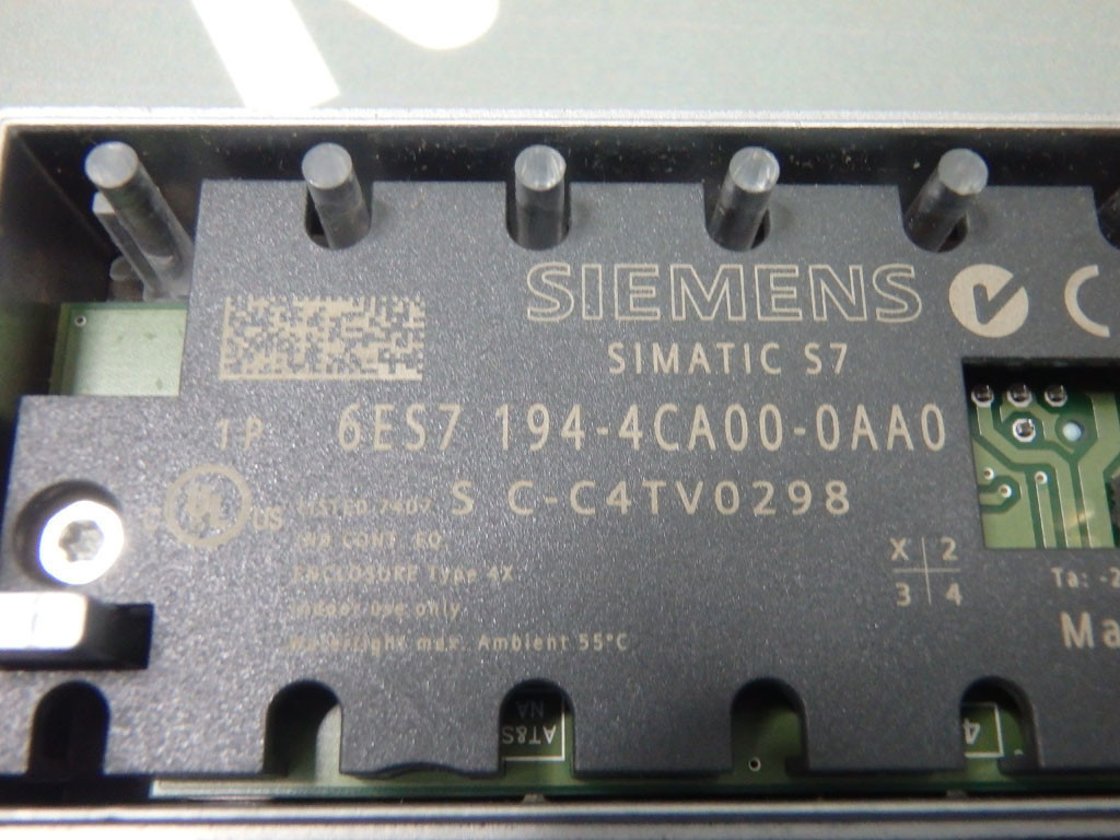 SIEMENS 6ES7194-4CA00-0AA0