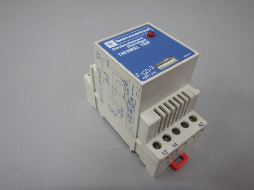 TÉLÉMÉCANIQUE  LT2-SA00E