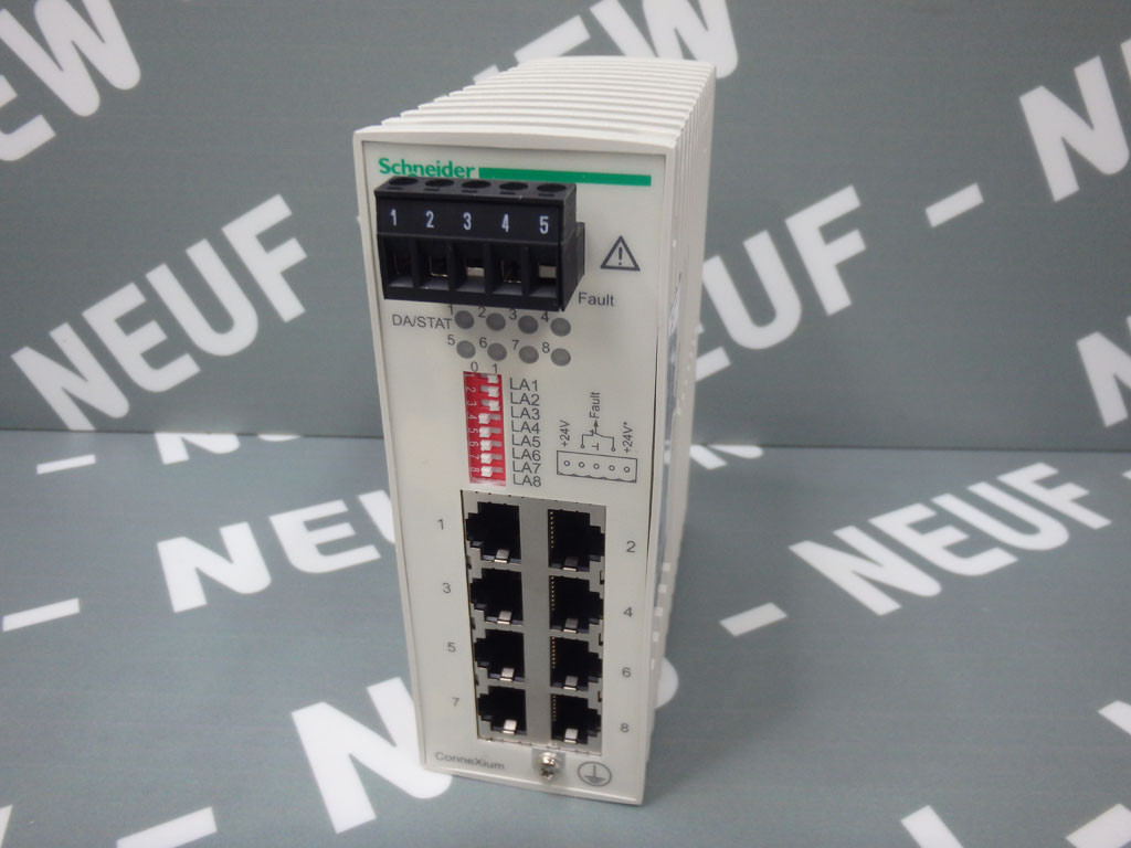 SCHNEIDER  499NES18100