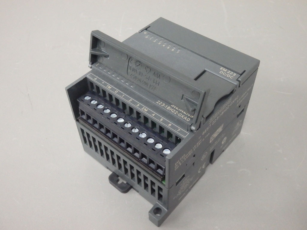 SIEMENS 6ES7223-1BH22-0XA0