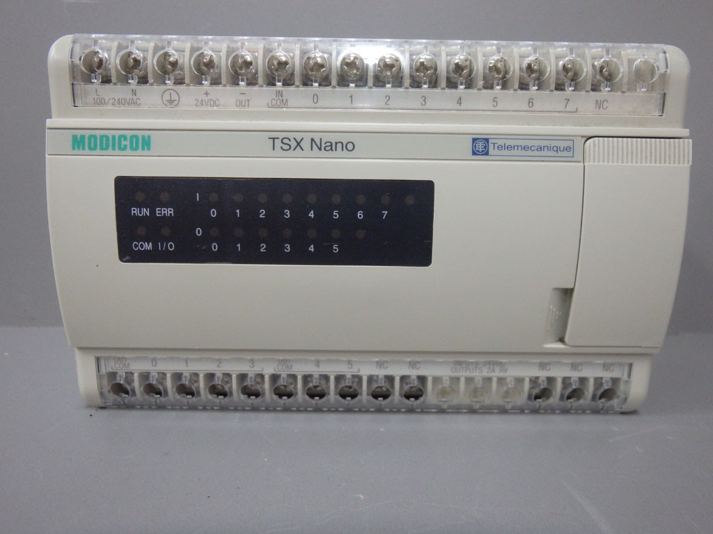TÉLÉMÉCANIQUE  TSX073L1428