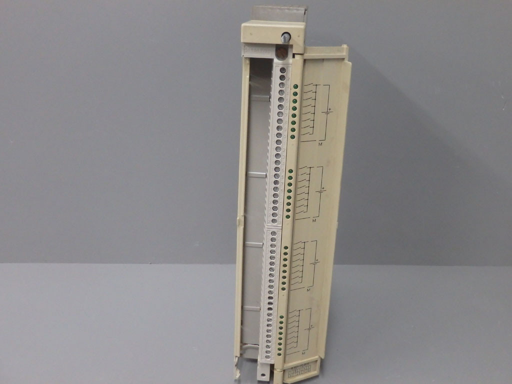 SIEMENS 6ES5430-7LA11