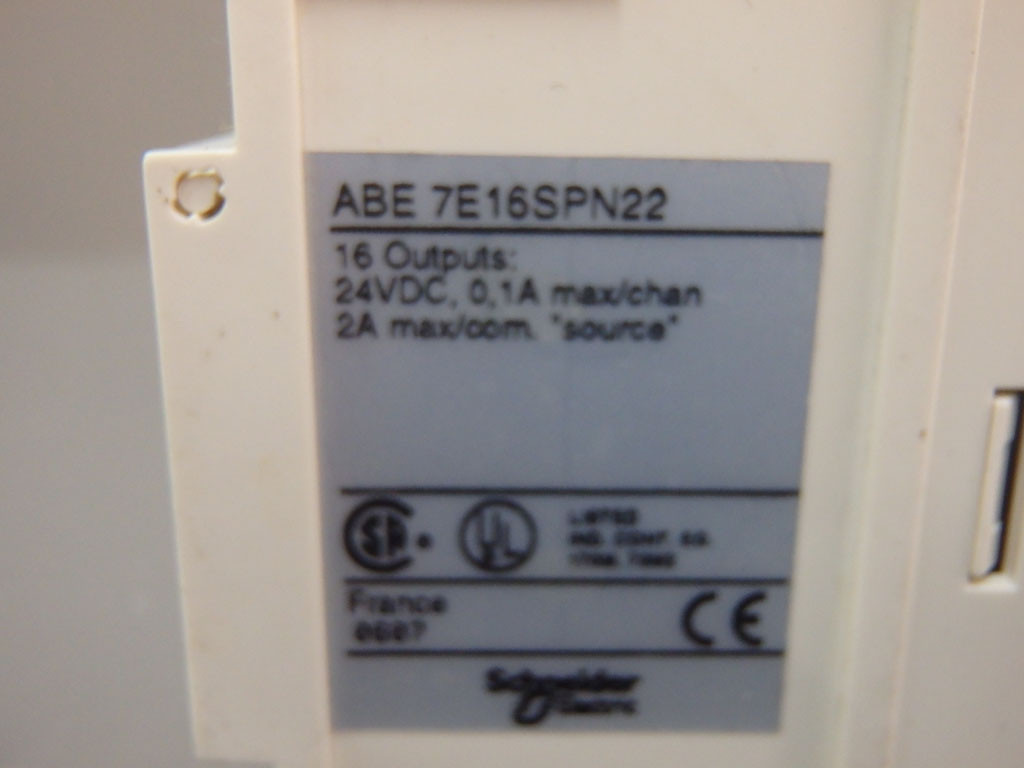 TÉLÉMÉCANIQUE  ABE7-E16SPN22