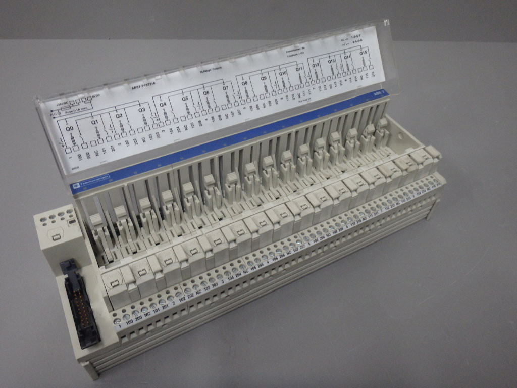 TÉLÉMÉCANIQUE  ABE7-P16T318