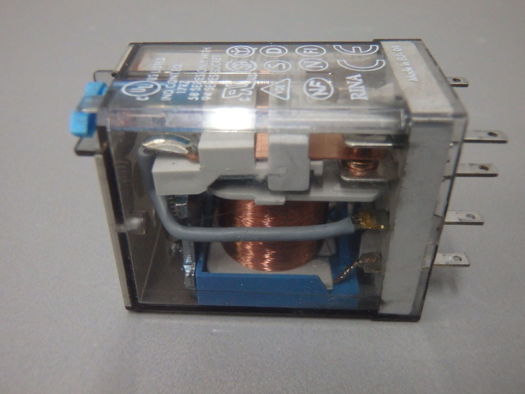 FINDER  55.32.9.024.0040