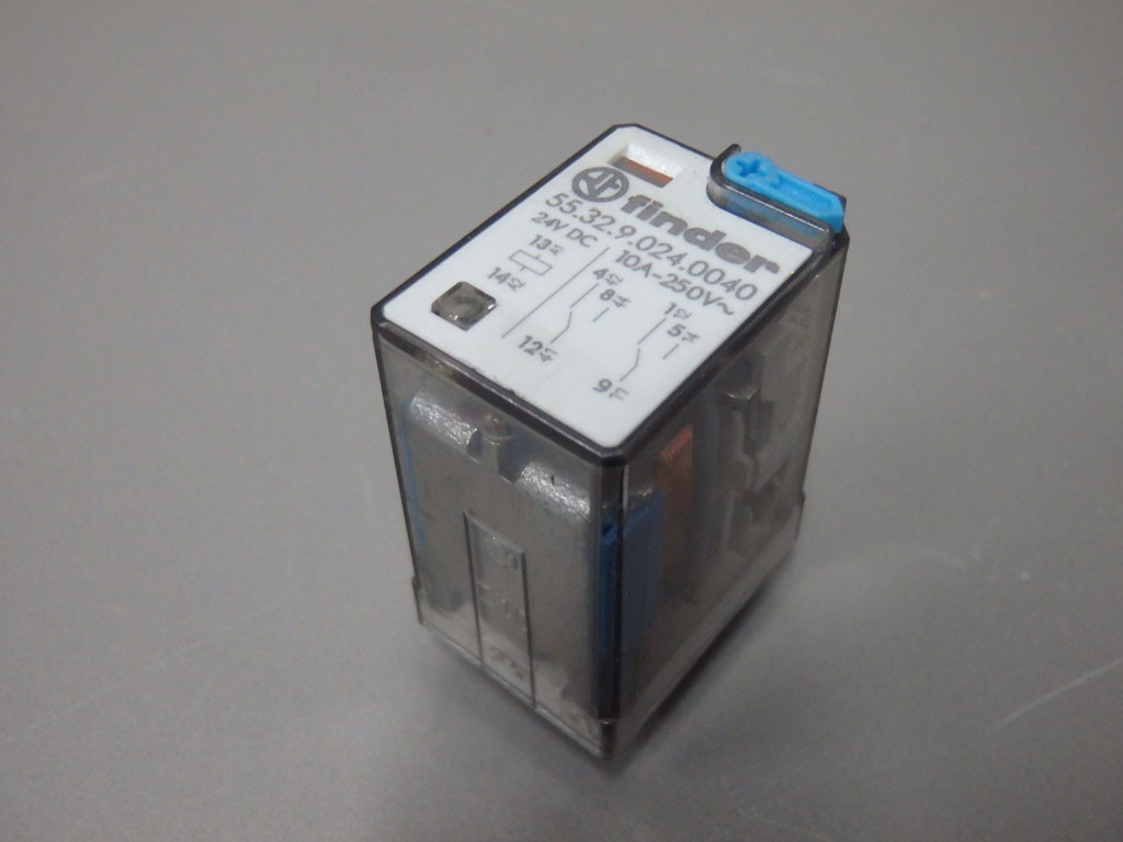 FINDER  55.32.9.024.0040