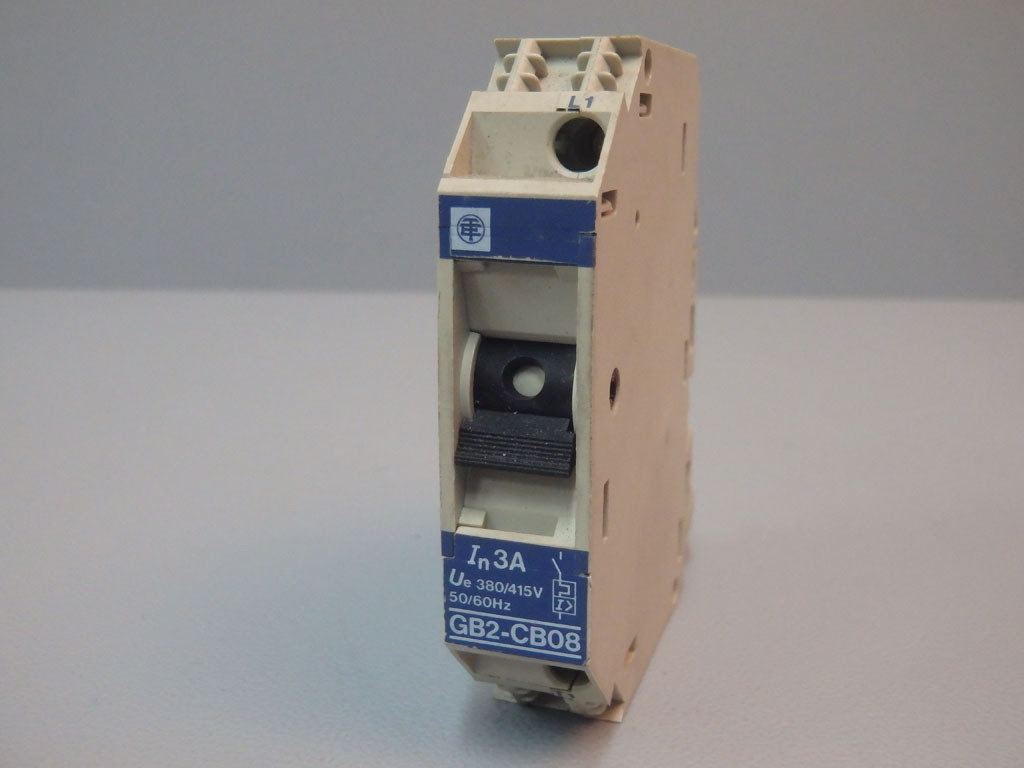 TÉLÉMÉCANIQUE  GB2-CB08