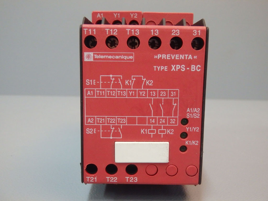 TÉLÉMÉCANIQUE  XPS-BC1110