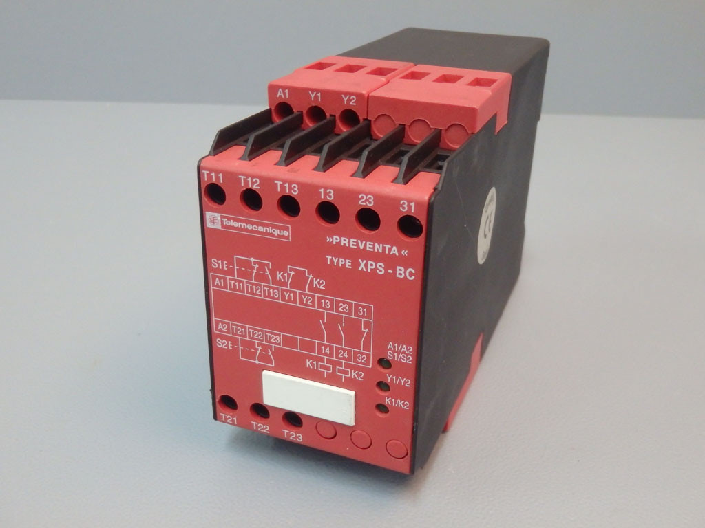 TÉLÉMÉCANIQUE  XPS-BC1110