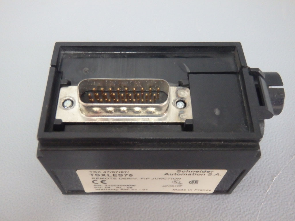 TÉLÉMÉCANIQUE  TSXLES75