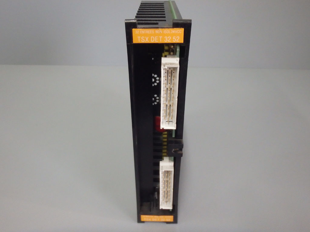 TÉLÉMÉCANIQUE  TSXDET3252