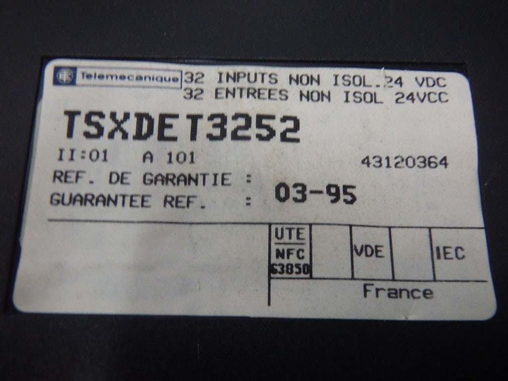 TÉLÉMÉCANIQUE  TSXDET3252