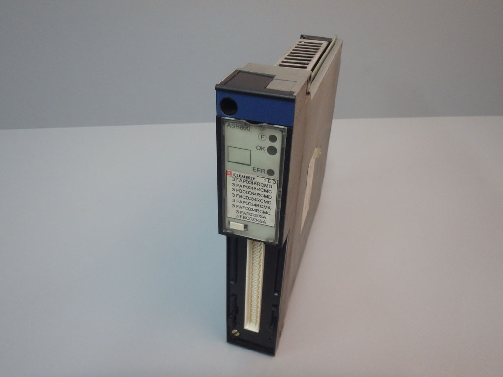 TÉLÉMÉCANIQUE  TSXASR800