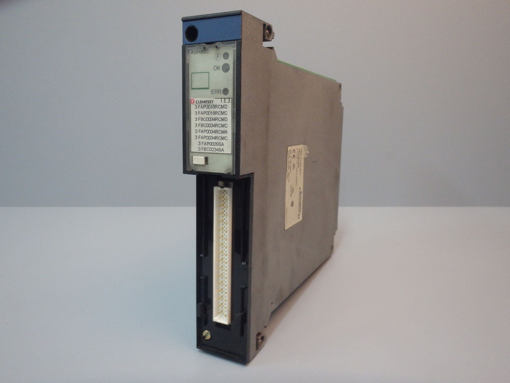 TÉLÉMÉCANIQUE  TSXASR800