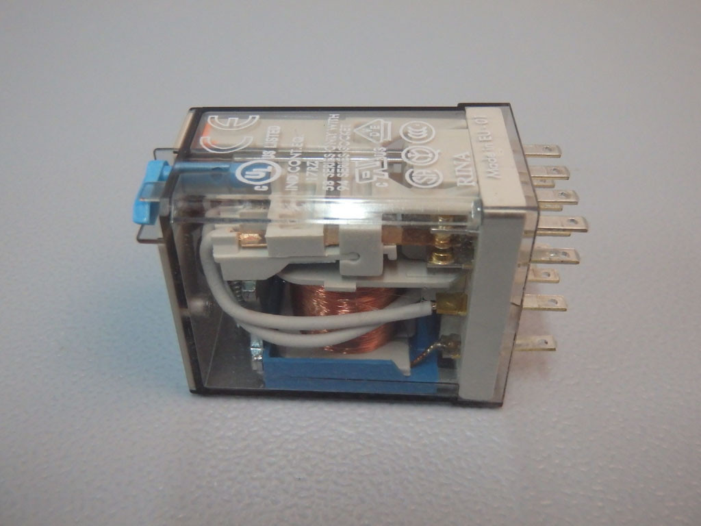 FINDER 55.34.9.024.0040