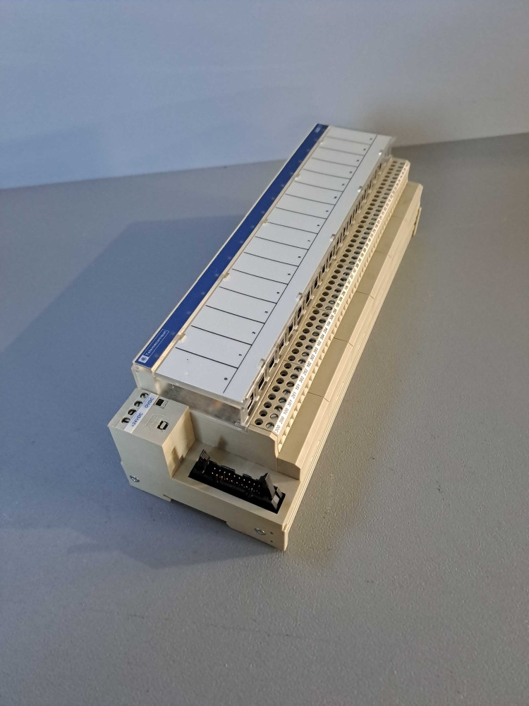 TÉLÉMÉCANIQUE  ABE7-R16T330