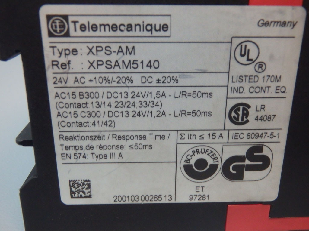 TÉLÉMÉCANIQUE  XPS-AM5140