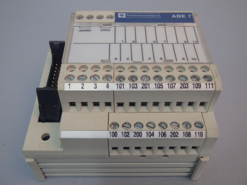 TÉLÉMÉCANIQUE  ABE7-H12R50