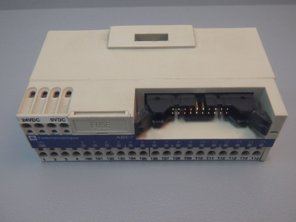 TÉLÉMÉCANIQUE  ABE7-H16C11