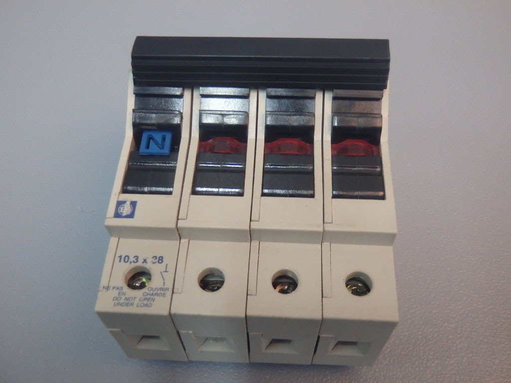 TÉLÉMÉCANIQUE  GK1-DH