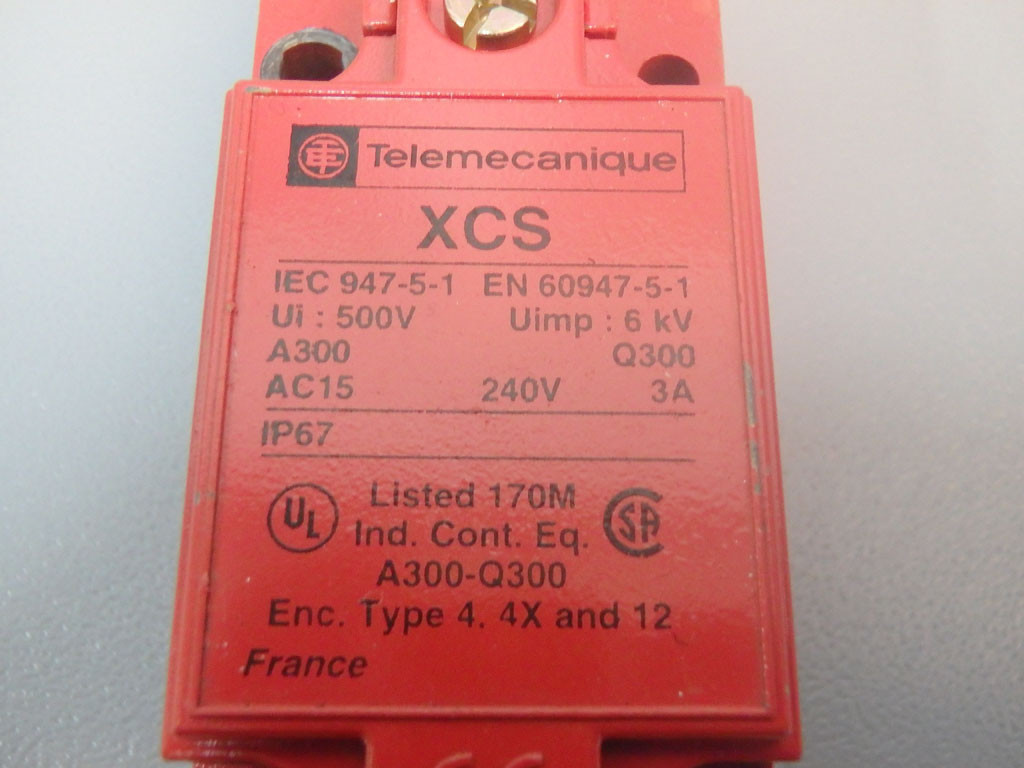 TÉLÉMÉCANIQUE  XCSIEC-947-5-1