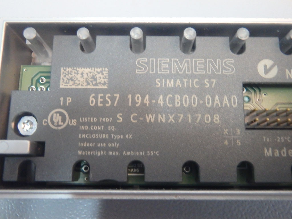 SIEMENS 6ES7194-4CB00-0AA0