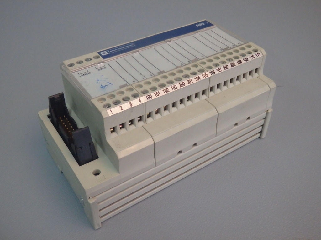 TÉLÉMÉCANIQUE  ABE7-H12R10