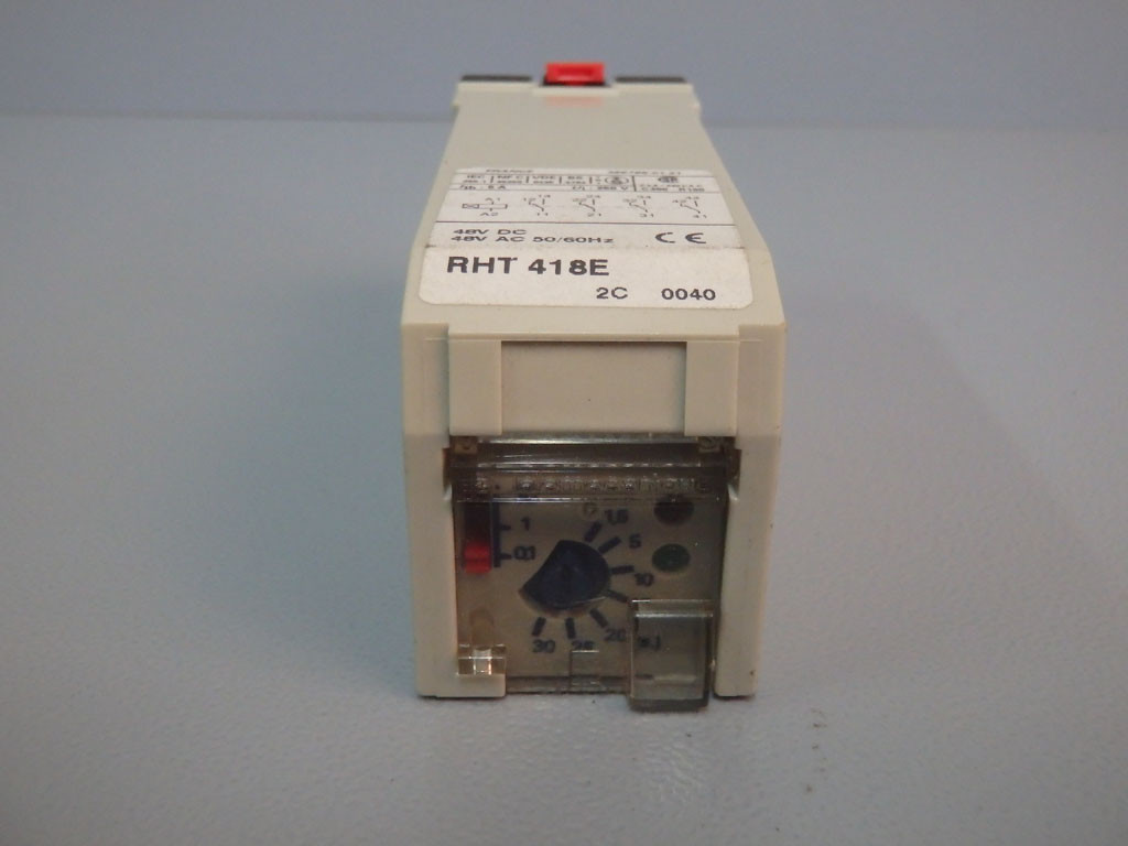 TÉLÉMÉCANIQUE  RHT418E