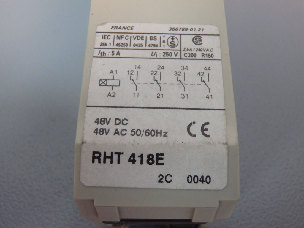 TÉLÉMÉCANIQUE  RHT418E