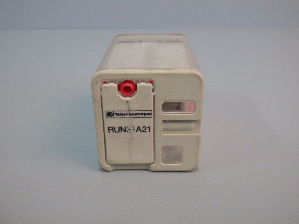 TÉLÉMÉCANIQUE  RUN31A21