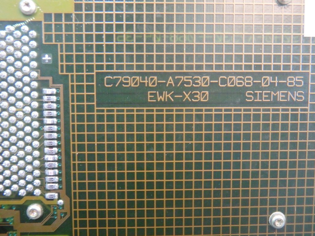 SIEMENS C79040-A7530-C068-04-85