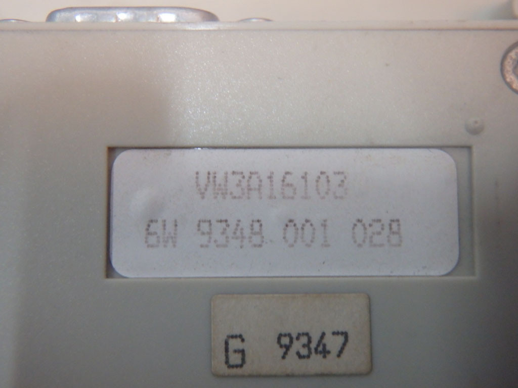 TÉLÉMÉCANIQUE  VW3-A16103