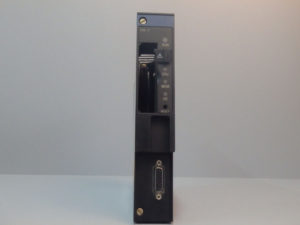 TÉLÉMÉCANIQUE  TSXPCM37